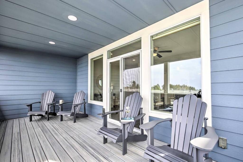 Modern Oregon Retreat W/ Deck, Hot Tub, Ocean View Depoe Bay Extérieur photo